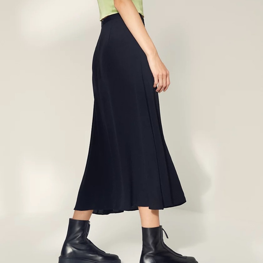Aritzia Wilfred MIDI Skirt